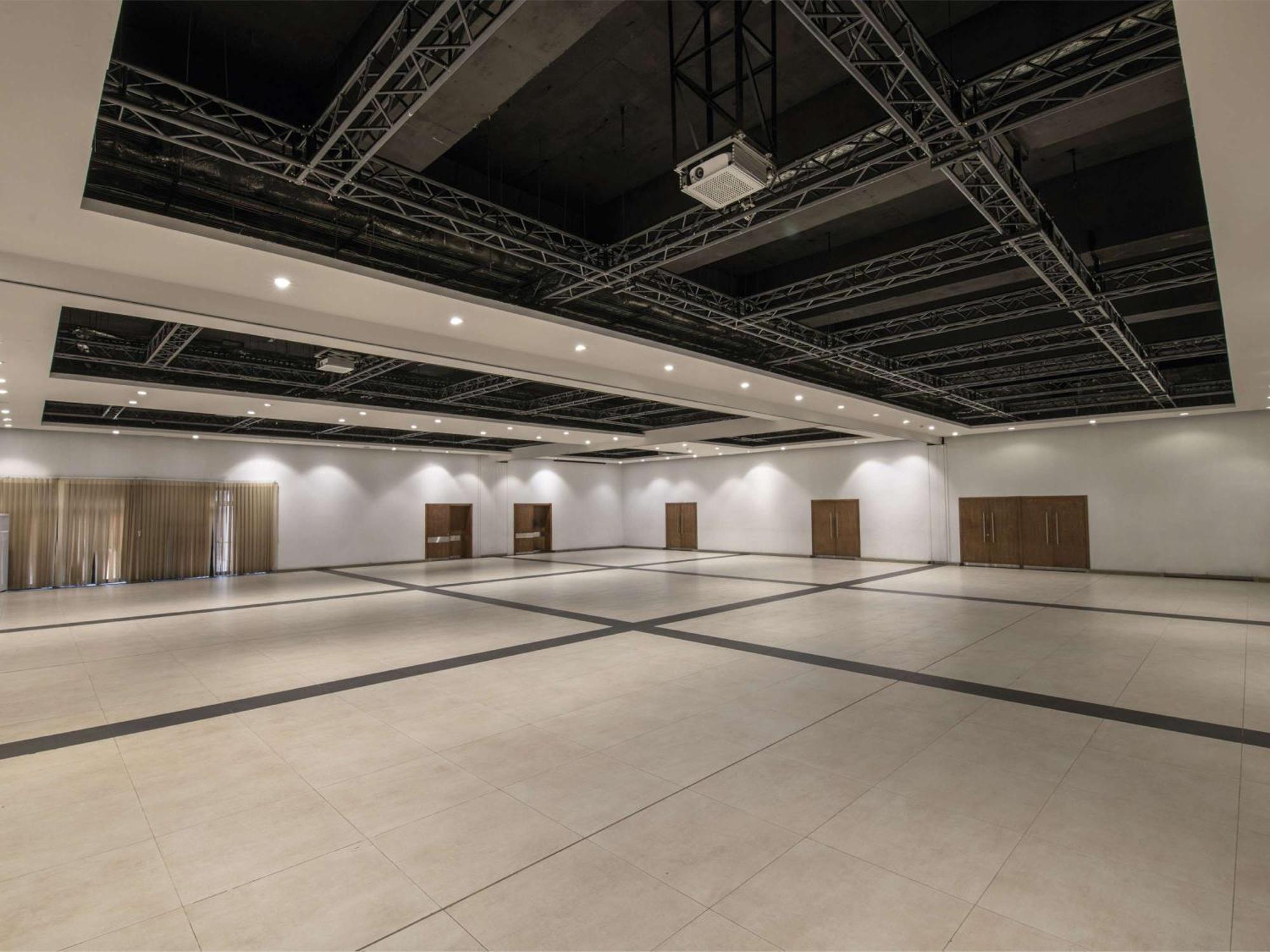 Pullman Kinshasa Grand Hotel Zewnętrze zdjęcie