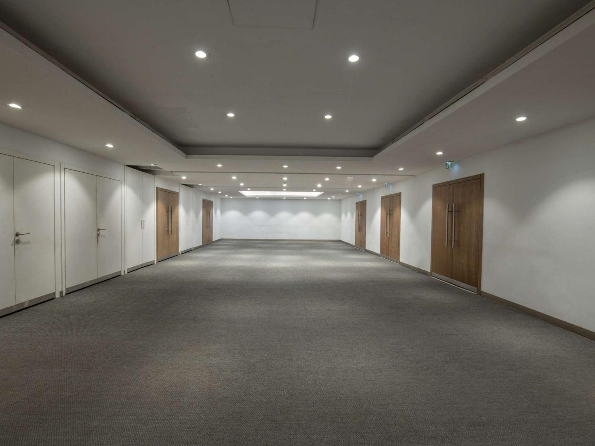 Pullman Kinshasa Grand Hotel Zewnętrze zdjęcie