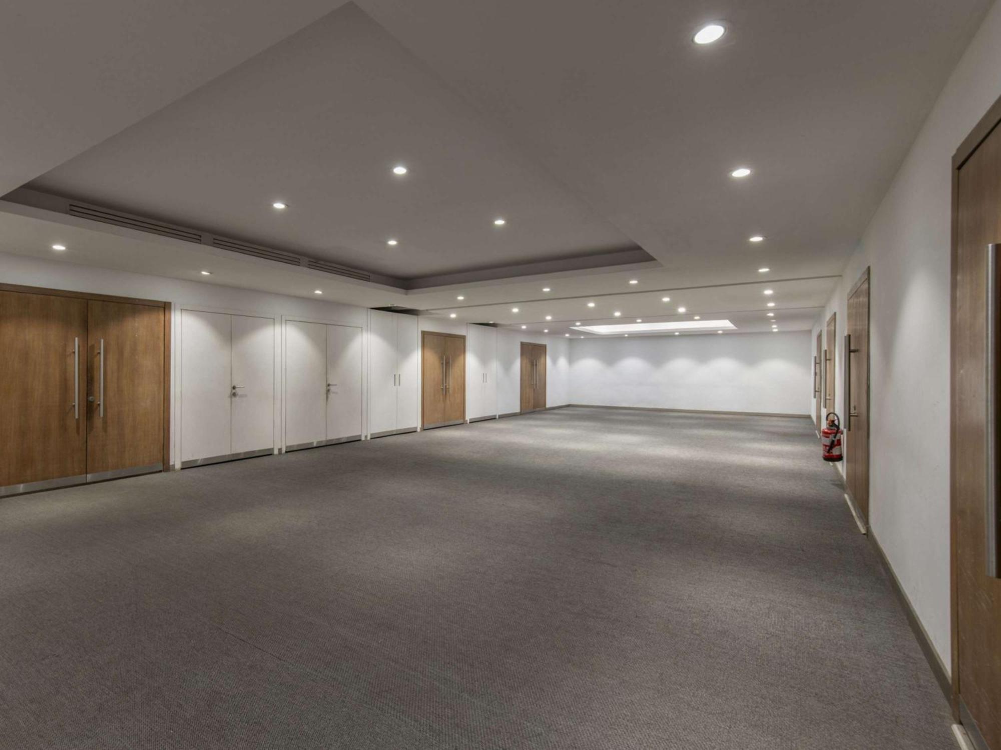 Pullman Kinshasa Grand Hotel Zewnętrze zdjęcie